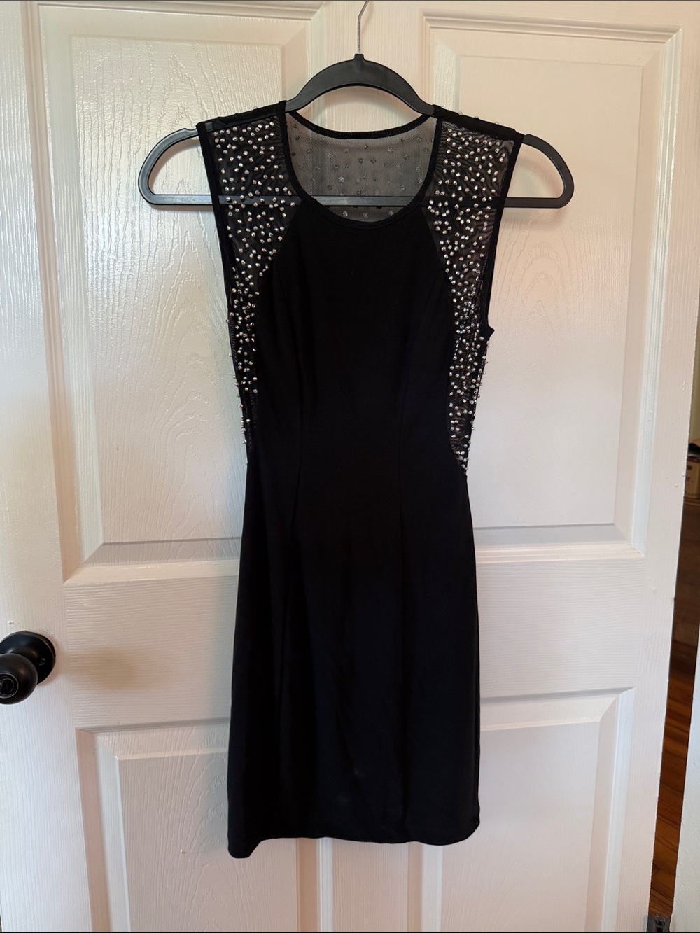 Black Sleeveless/Backless Embellished Cocktail Dress